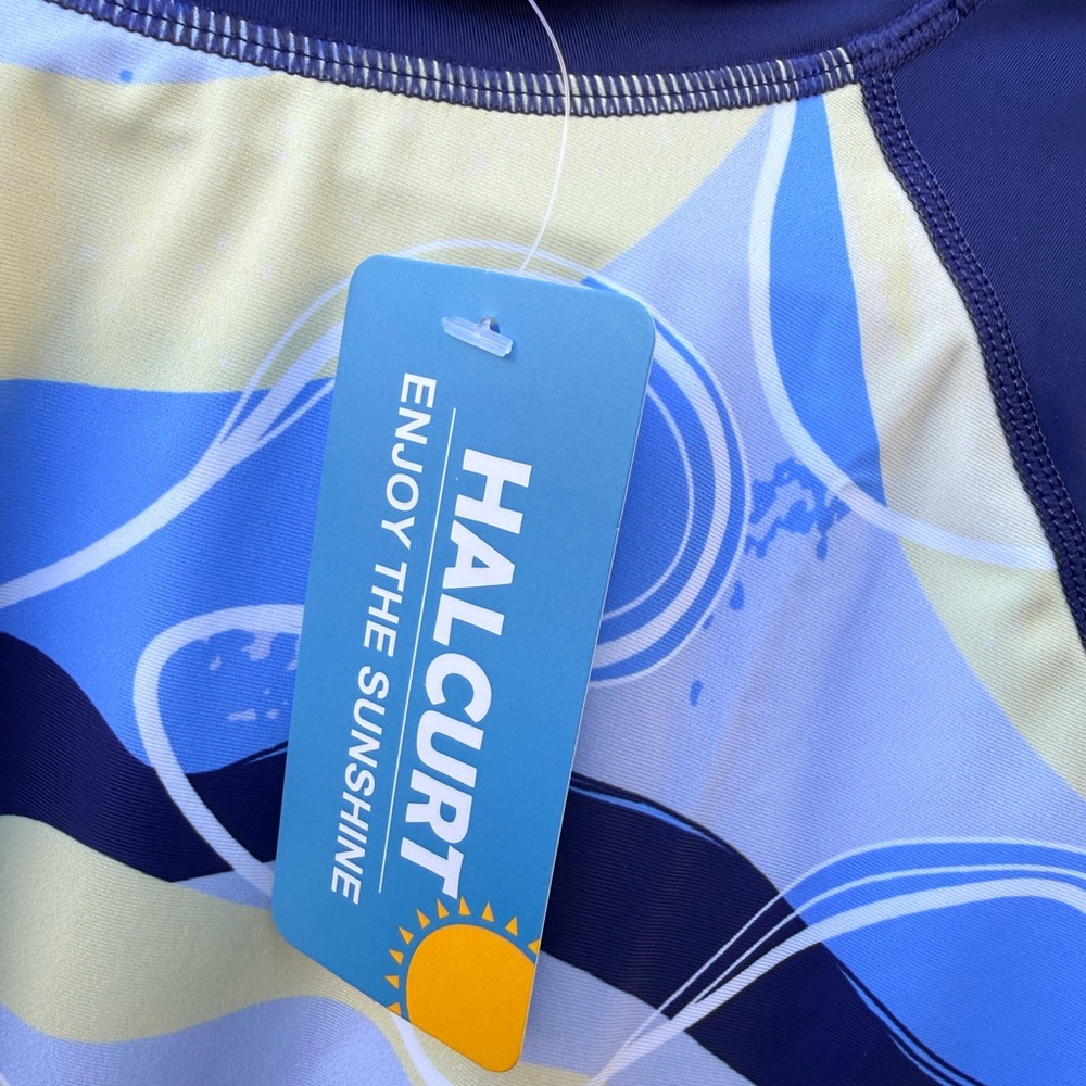 ▪️‎ 4/$25- Halcurt Long Sleeve Rash Guard - Picture 3 of 4